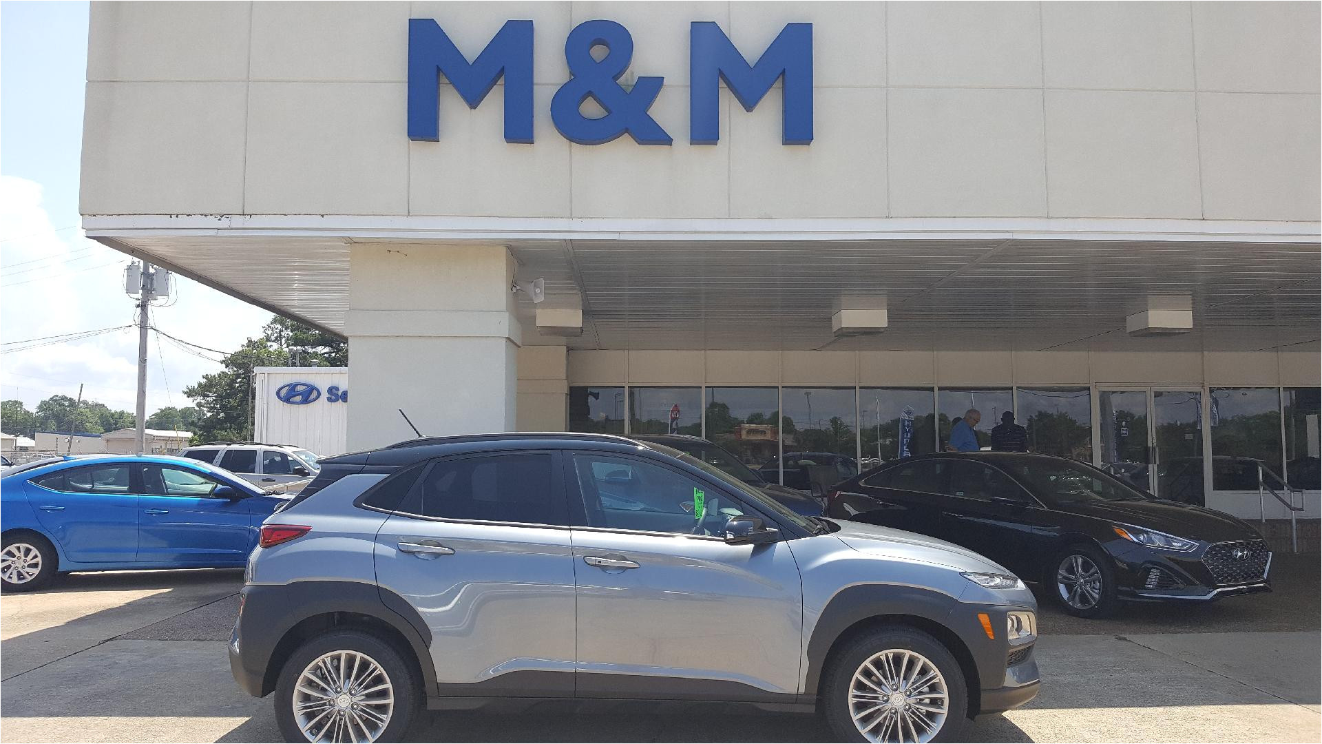 2018 hyundai kona sel 2 0l auto w contrasting roof sonic silver black roof sport utility a hyundai kona at m m hyundai alexandria la