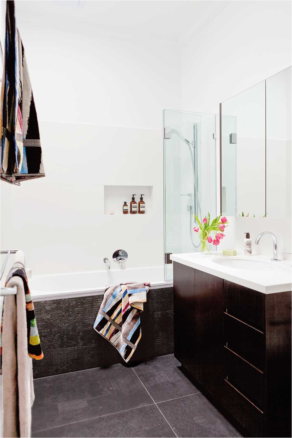 12 amazingly beautiful shower designs home beautiful magazine australia