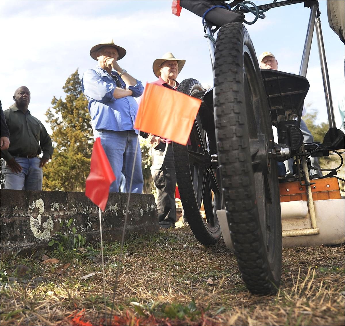 study of local historic cemetery takes modern technology local news the brunswick news