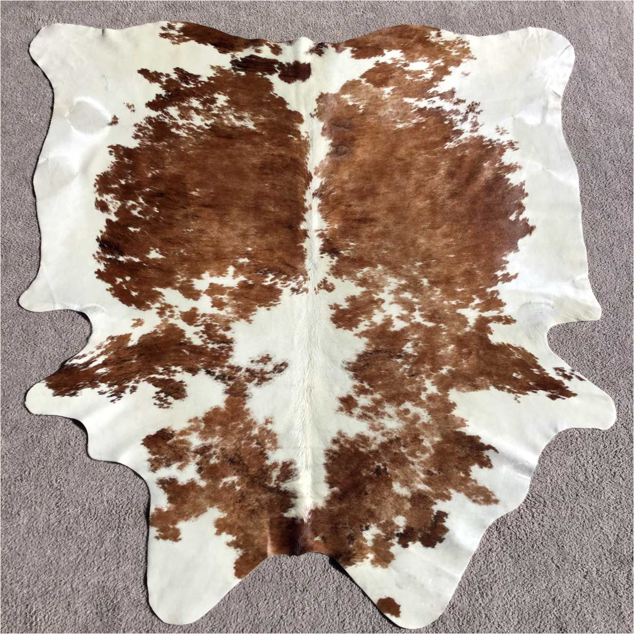buy cowhide rugs cow hide rugs custom made cowhide rugs and cow hide ottoman made from brazillian cowhides and calfskin for premium quality cow hide area