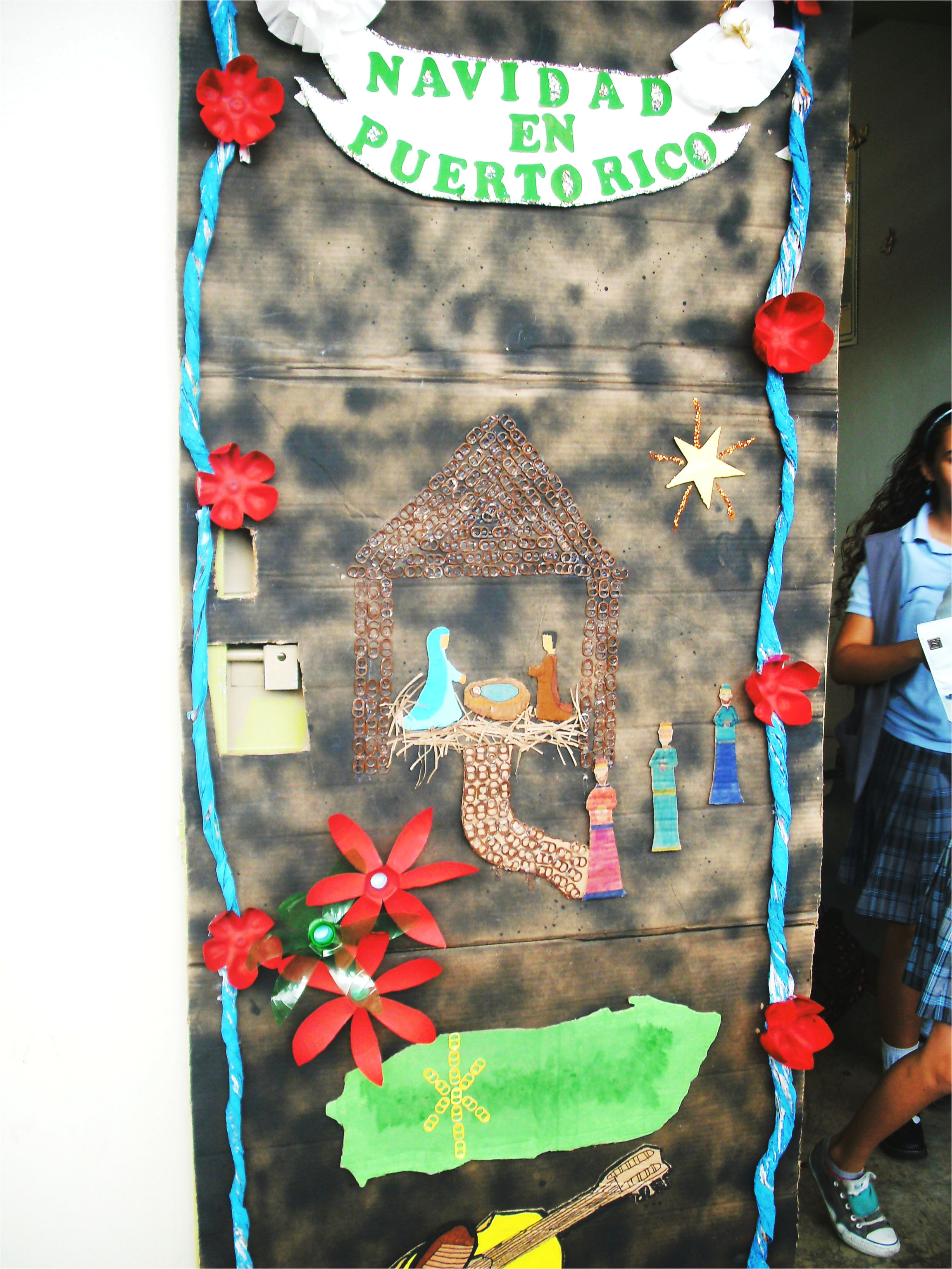 stunning decoracion de puertas en la navidad el global en puerto rico with decoracion puertas navideas