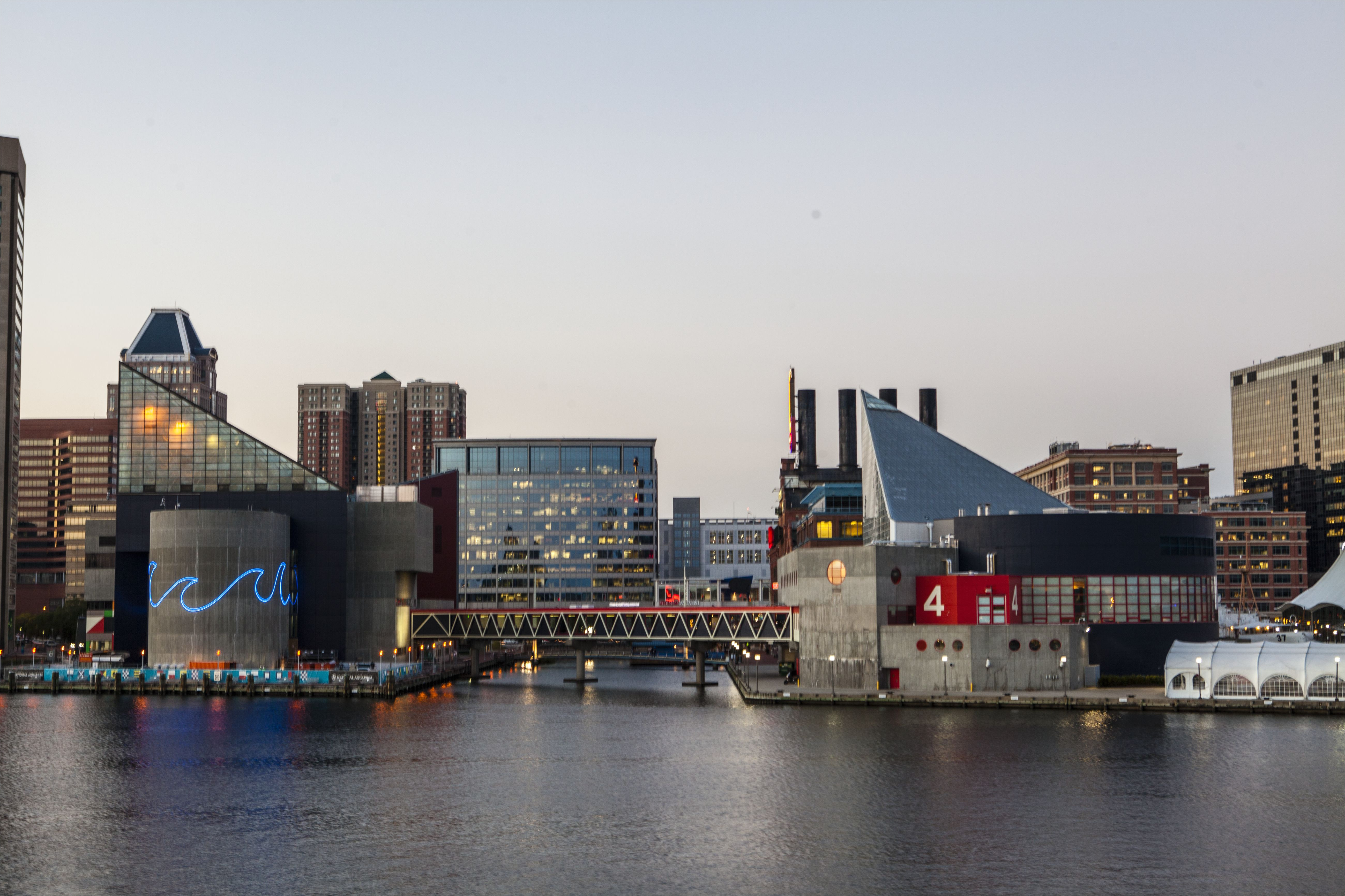 national aquarium at baltimore s inner harbor