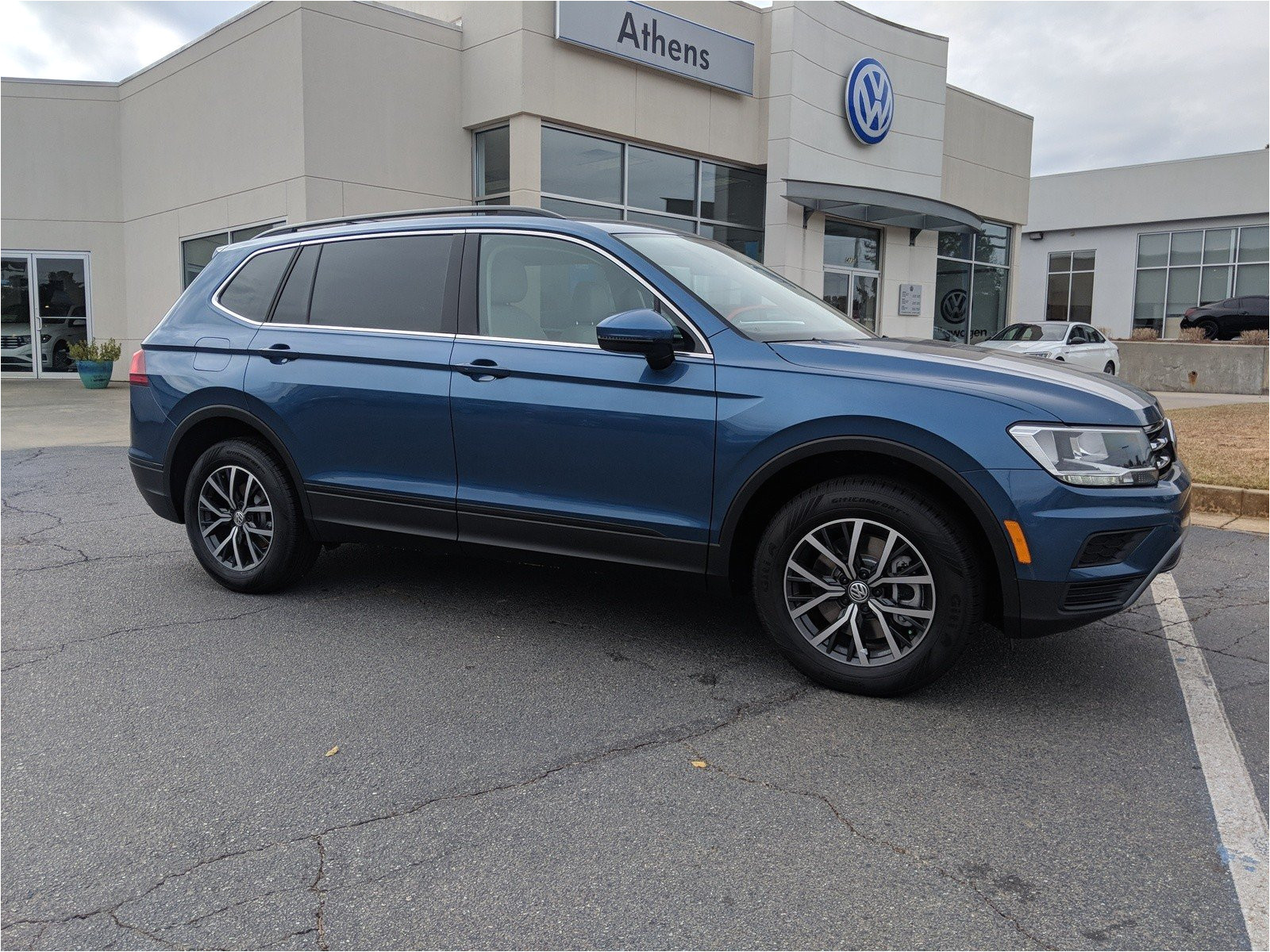 new 2019 volkswagen tiguan se