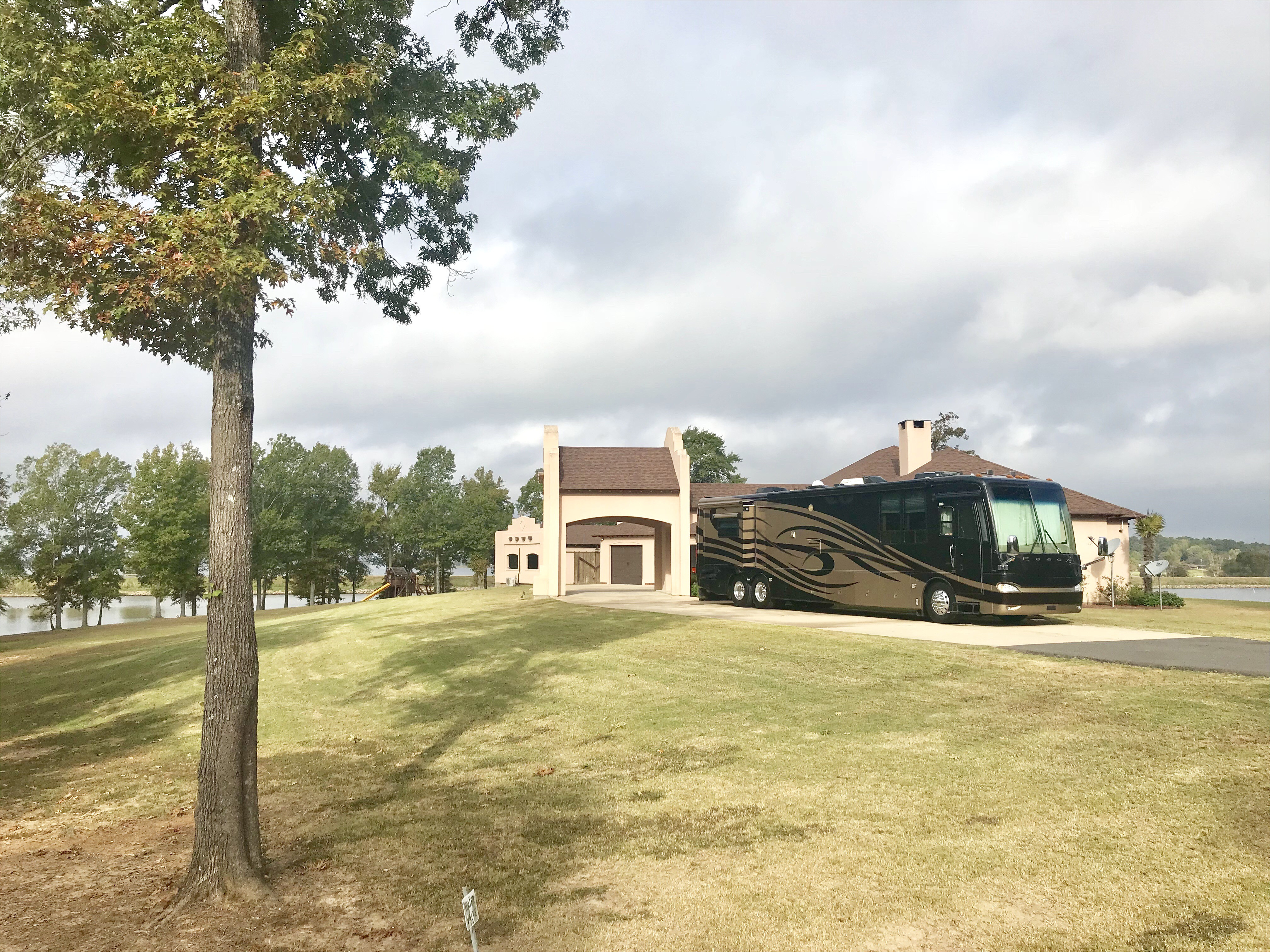 Homes for Sale On toledo Bend Lake In Louisiana | AdinaPorter