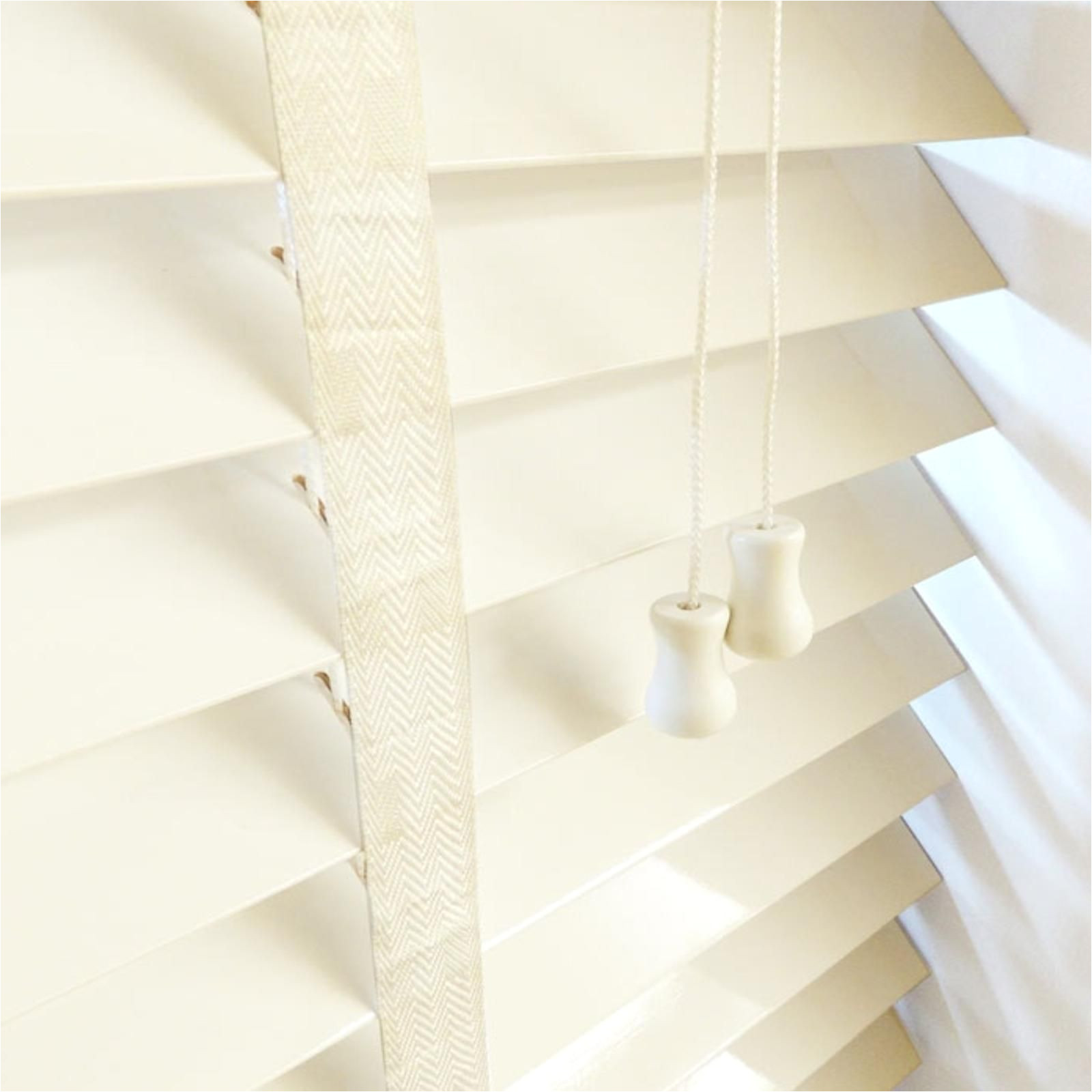 How to Lower Blinds with 3 Strings Express Delivery Wooden