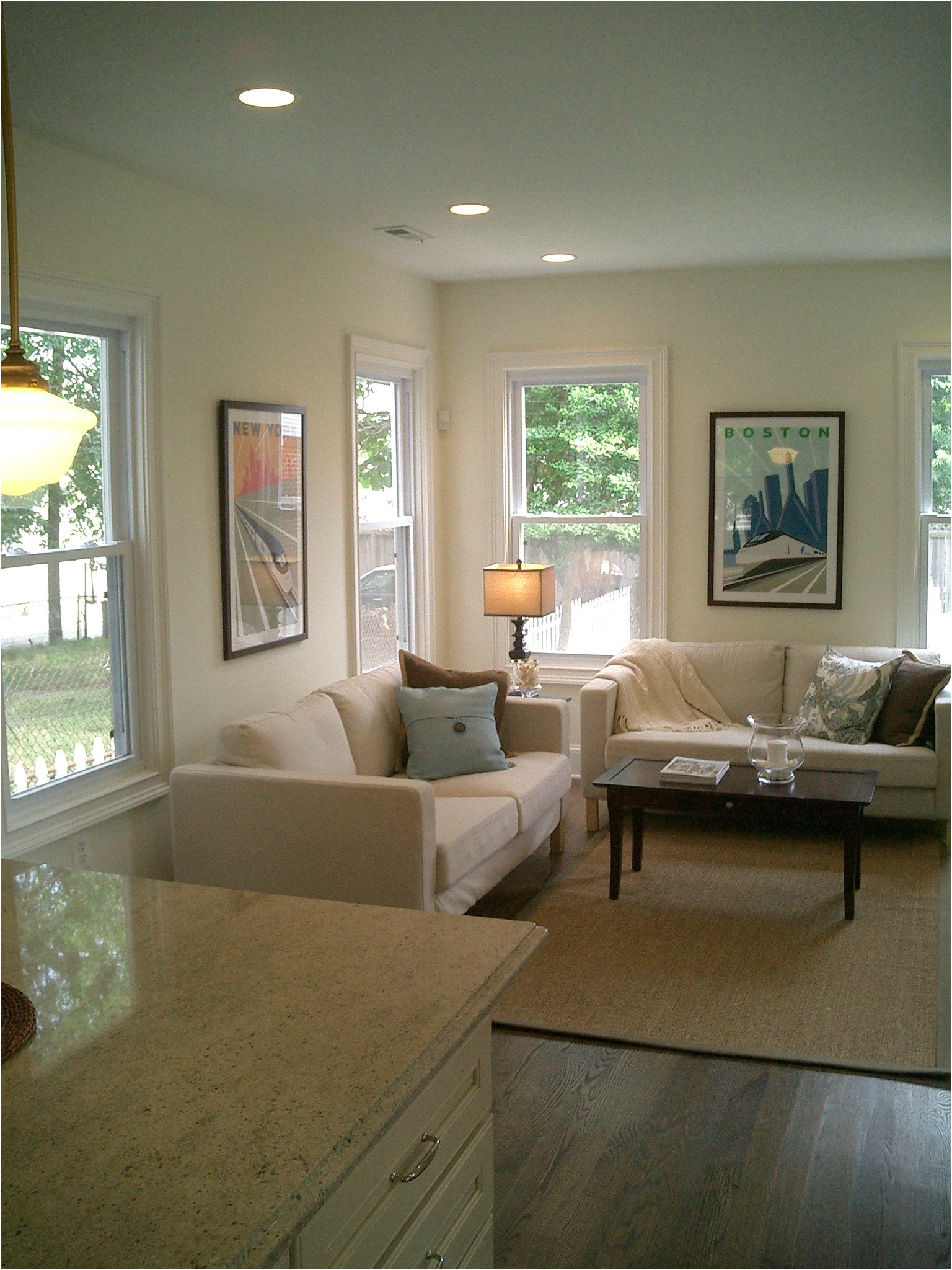 benjamin moore ivory white 925 paint color for white walls that aren t too yellow or too blue