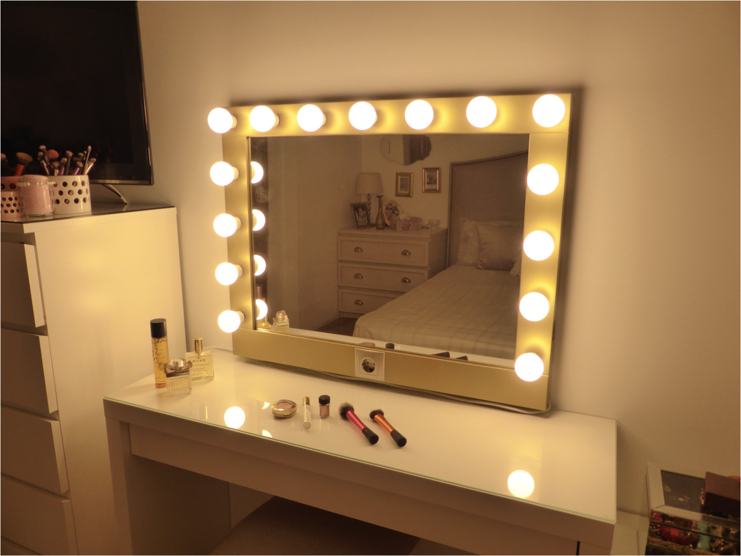 full size of led diy waneway round costco target kit cool vanity lights light hollywood white