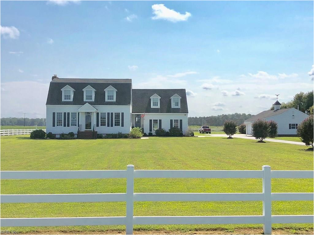 beautiful custom built farm house 7 acres on the pungo ridge house is upgraded