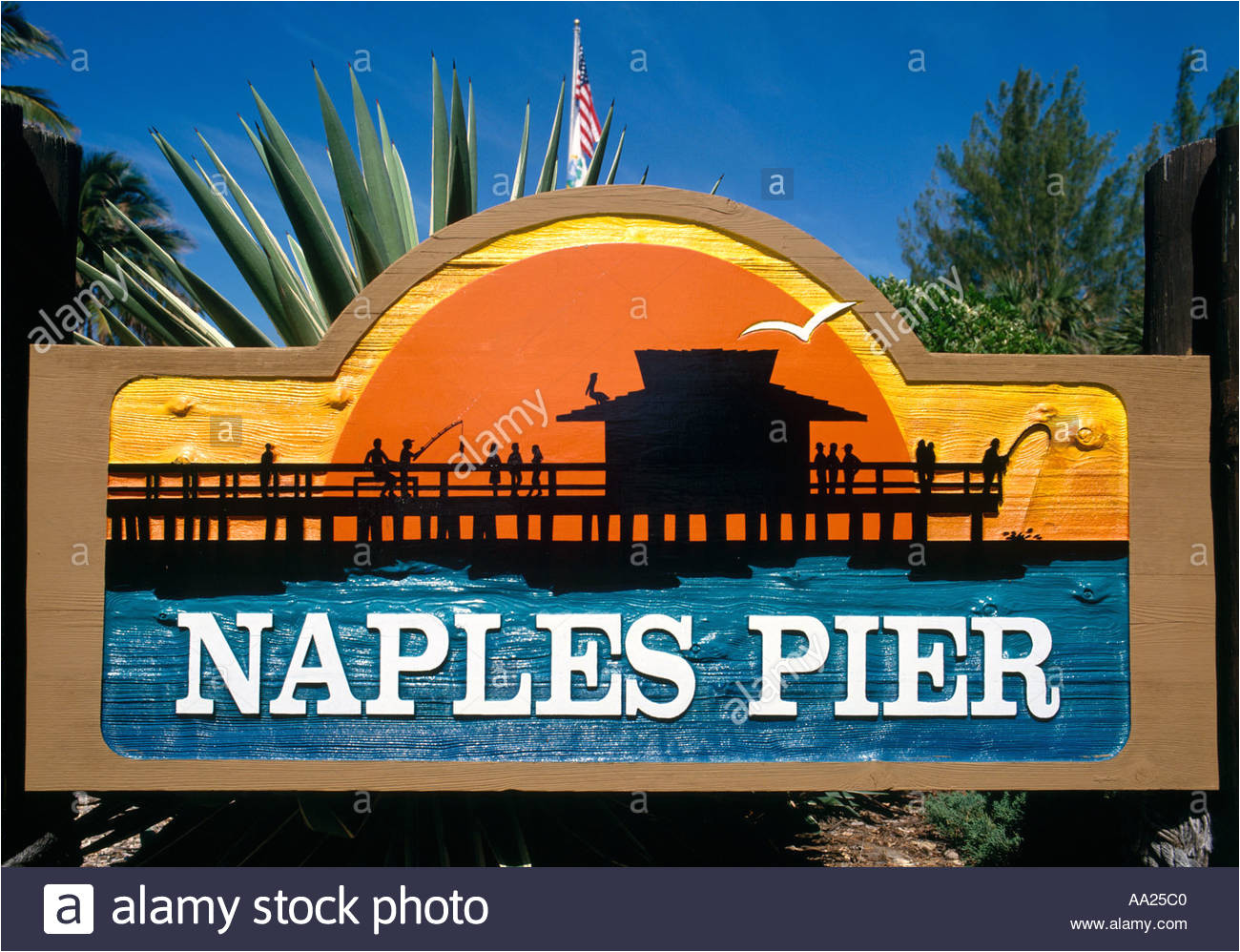 zeichen fur naples pier naples beach florida usa stockbild