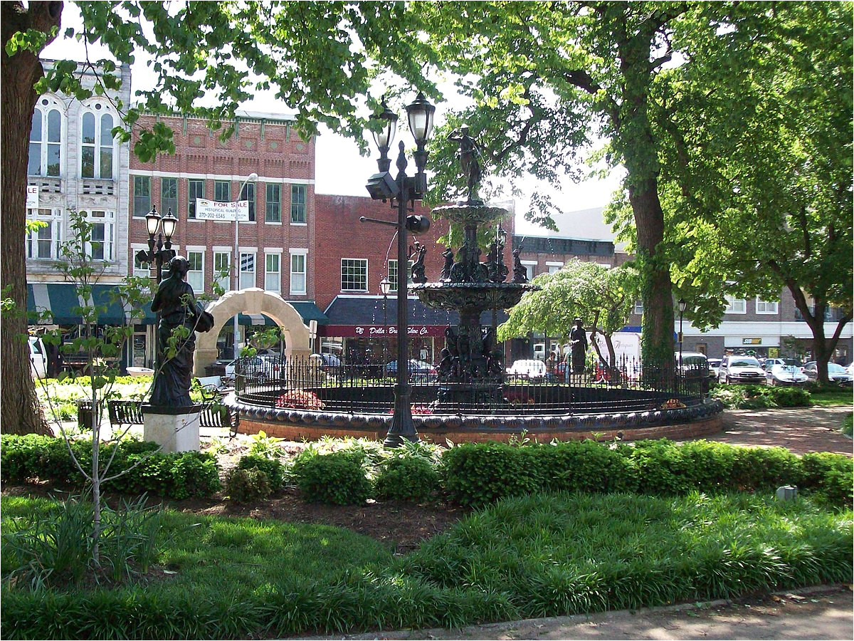 1200px fountain square park 2c bowling green 2c kentucky jpg