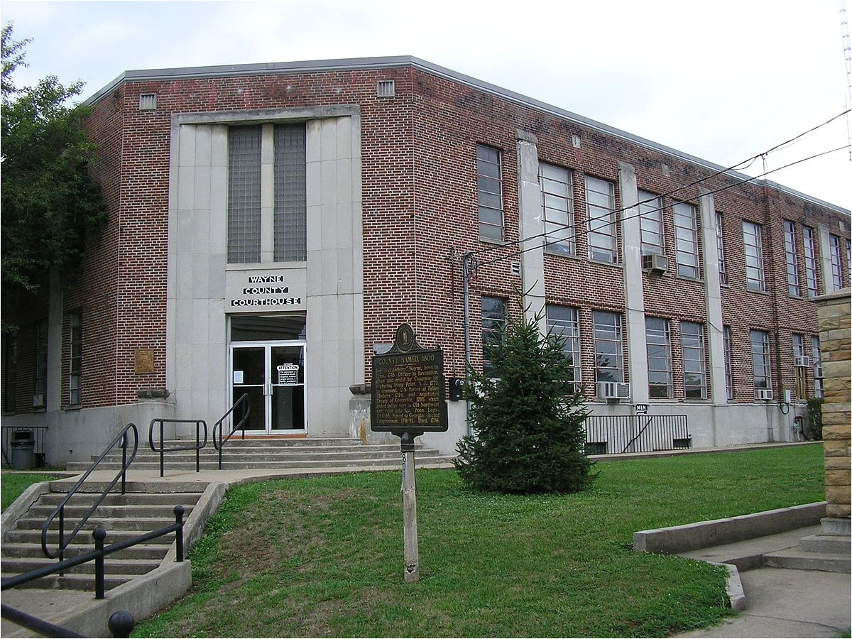 1200px wayne county kentucky courthouse jpg