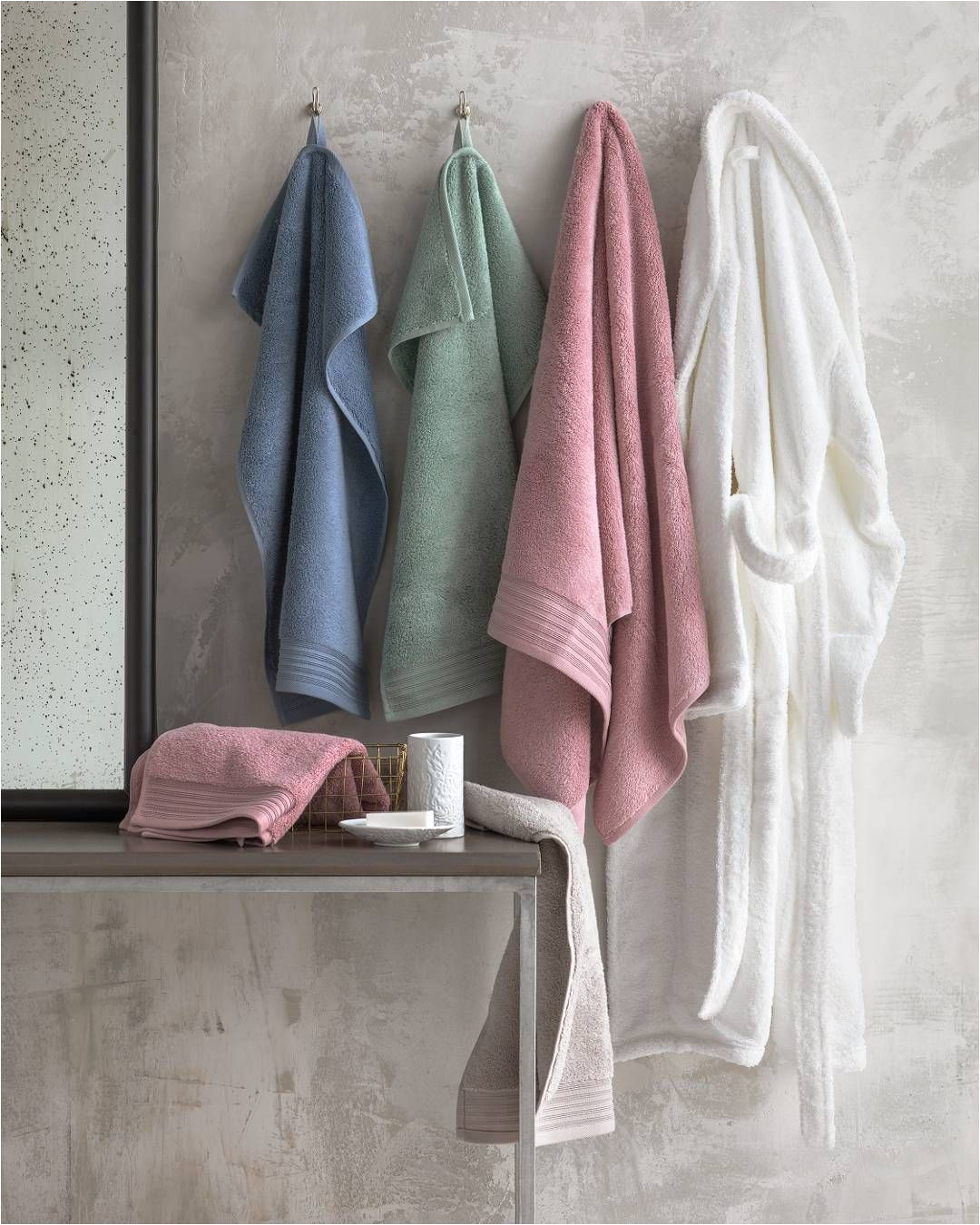 bath towels a lyxig hotellkansla hemma med handdukar fron hotelselection 2 handdukar for 179