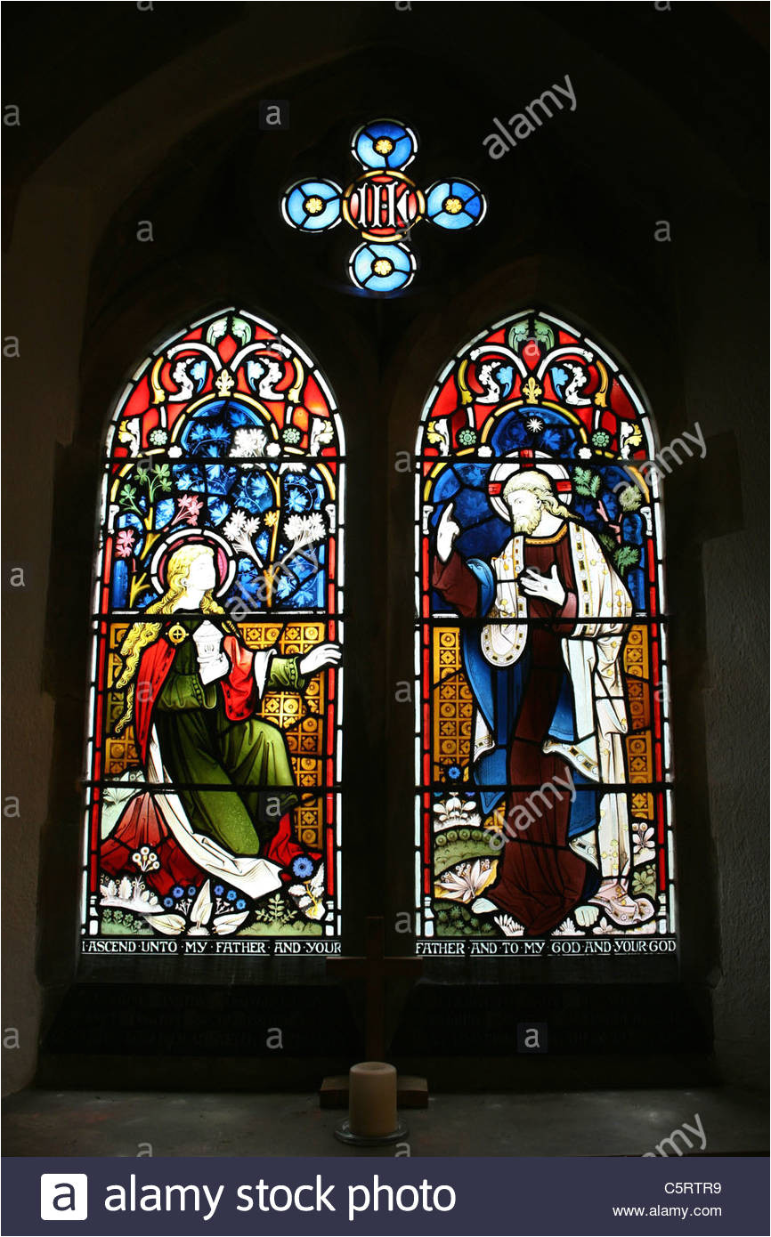 glasfenster von maria und jesus aus der bibel passage john 20 17 st