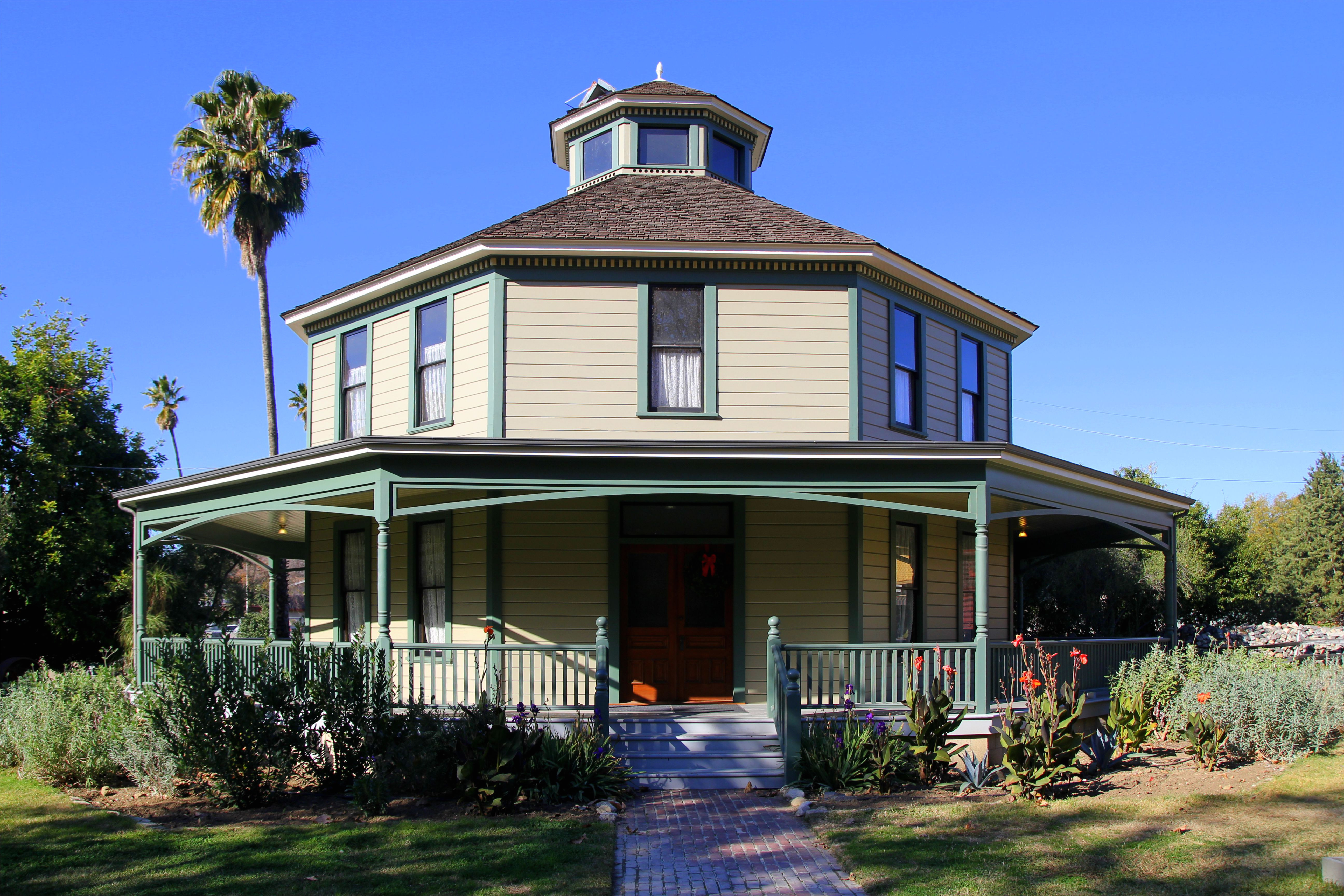 the 1893 longfellow hastings octagon house in los angeles california