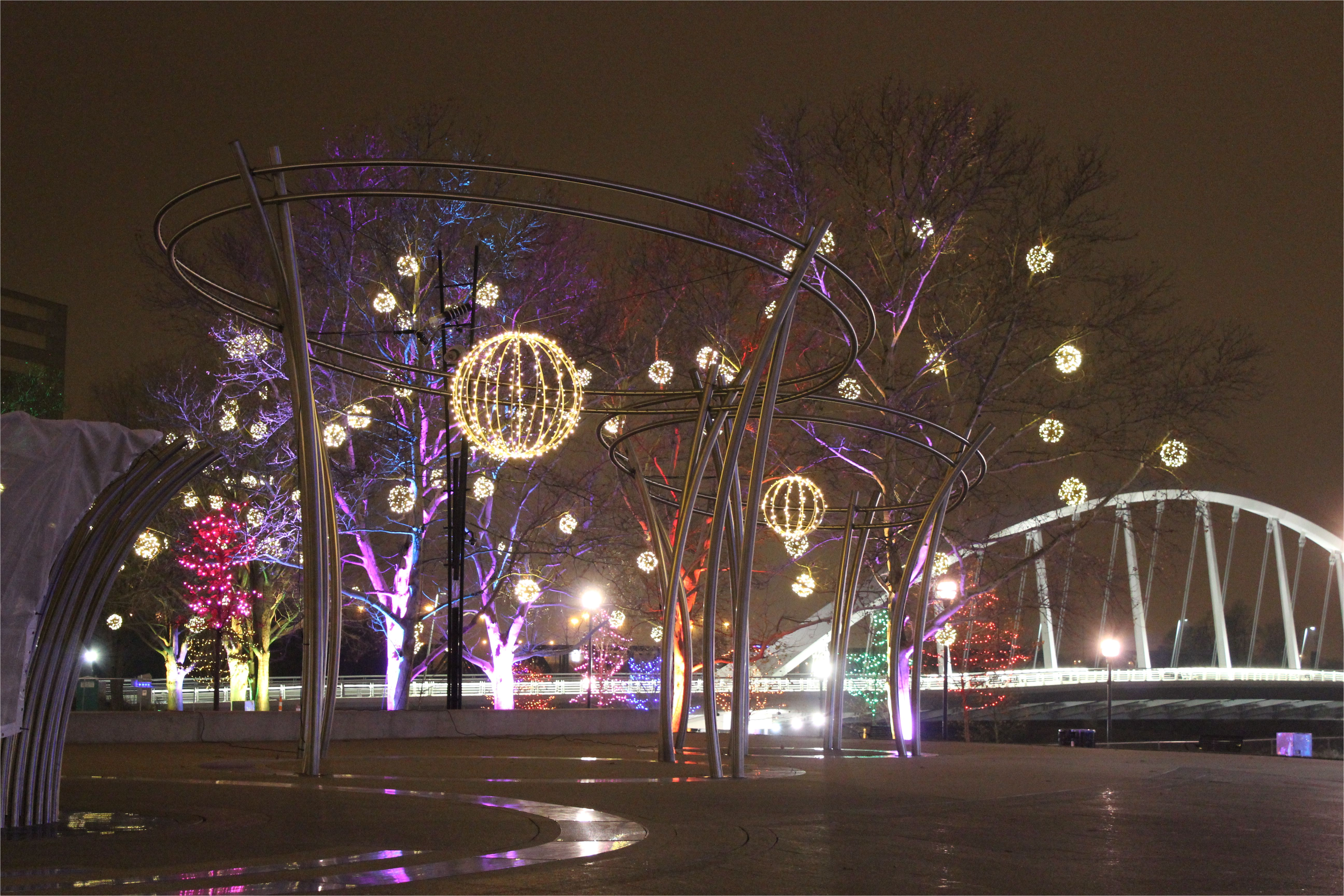 bicentennial park columbus ohio winter lights 2014 5a105d36b39d030037e54e3f jpg