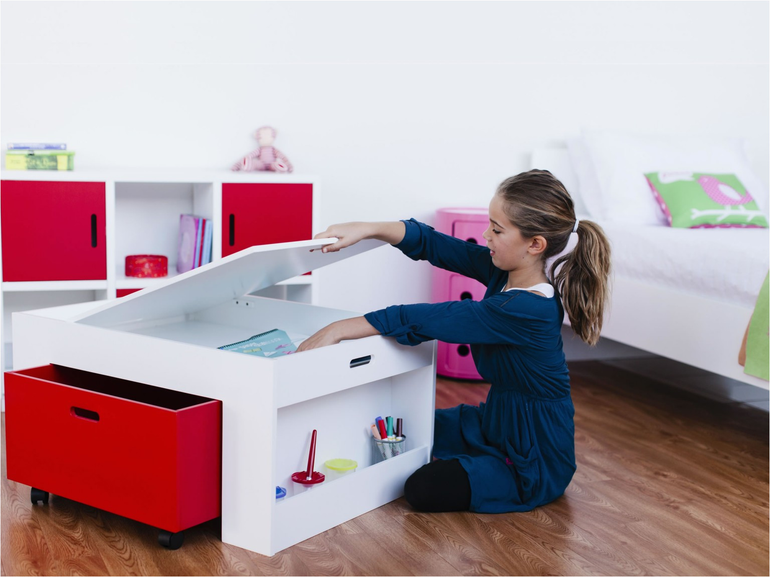 mocka kids activity table