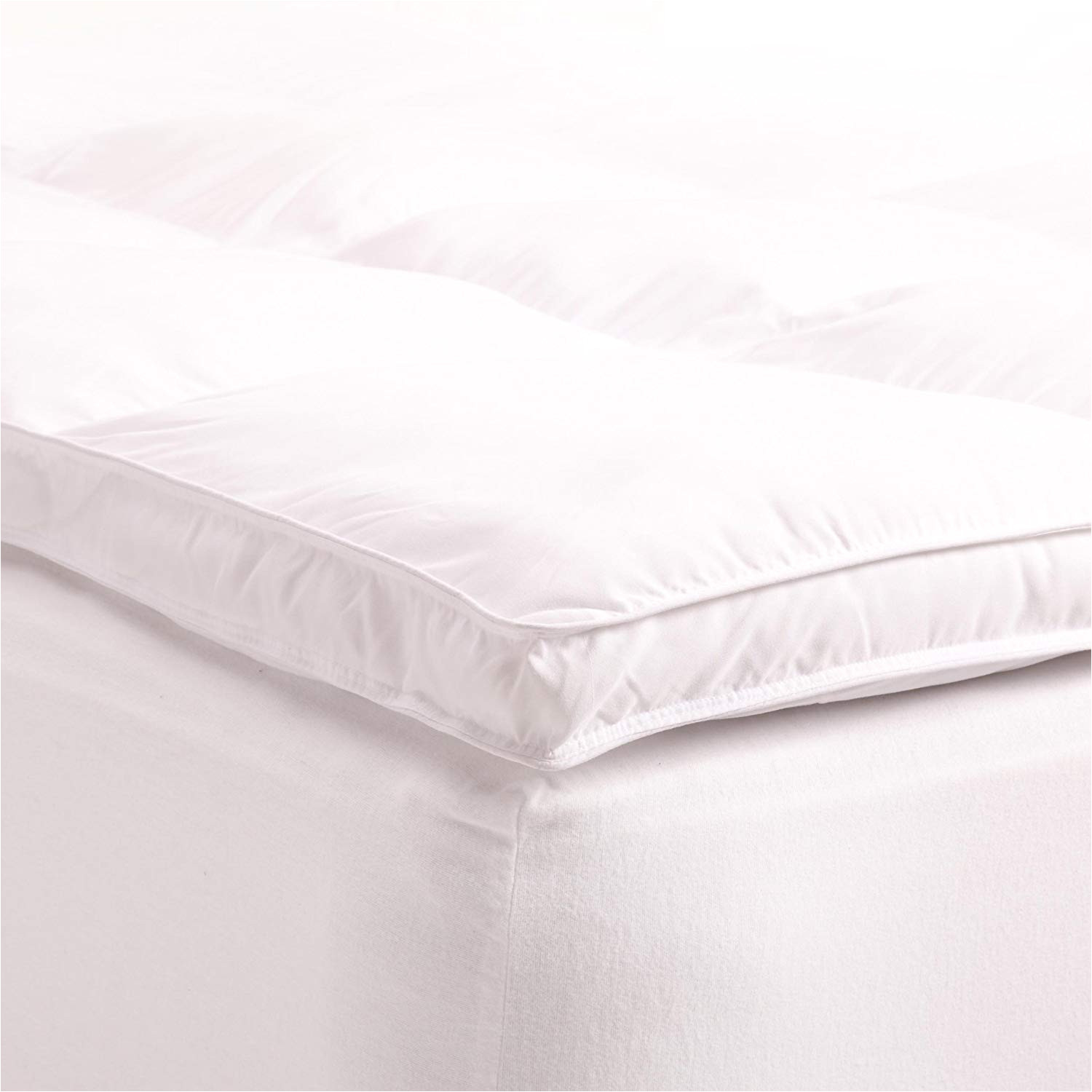 amazon com superior twin mattress topper hypoallergenic white down alternative featherbed mattress pad plush overfilled and 2 thick home kitchen