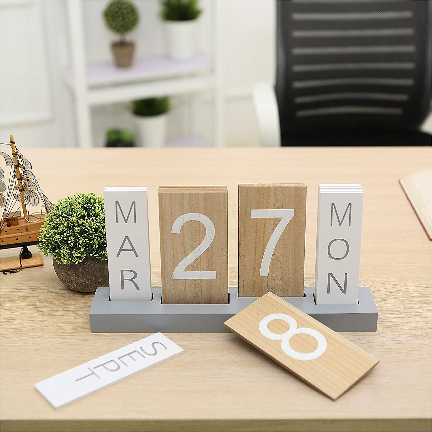 amazon com wood block perpetual month date day tile calendar desktop accessories home kitchen