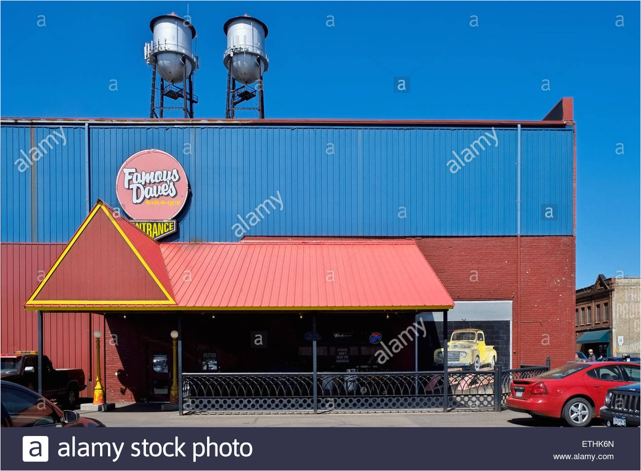 famous dave s bar b que in the canal park area of duluth minnesota