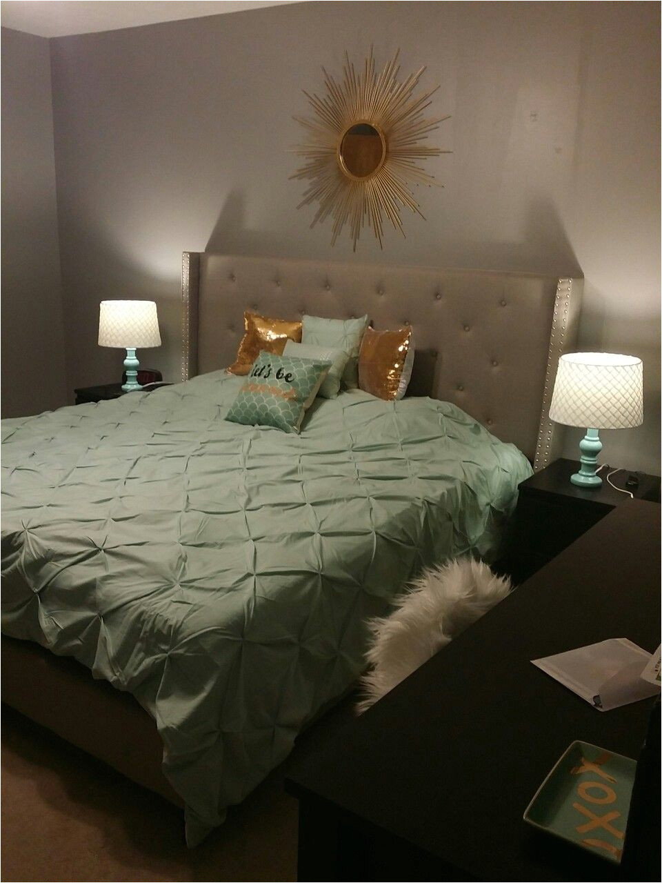 What Color Furniture Goes with A Grey Headboard Mint Gold and Grey Bedroom Blended Neutral Black and White Into