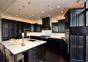 Alaska White Granite with Dark Cabinets Make Your Elegant Kitchen with Alaska White Granite