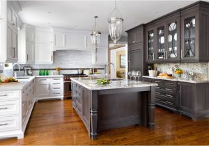 Alaska White Granite with White Cabinets Make Your Elegant Kitchen with Alaska White Granite