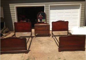 Antique Twin Beds Craigslist Twin Beds Perfect to Upholster atlanta Craigslist