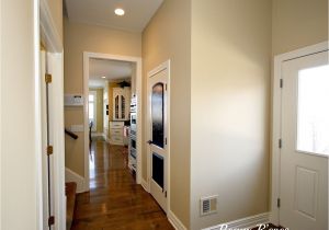 Benjamin Moore Color Powell Buff Monroe Bisque Benjamin Moore Yellow Beige Favorite Paint Colors