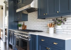 Benjamin Moore Elephant Tusk Cabinets Benjamin Moore Newburyport Blue Cabinets Paint In 2018 Pinterest