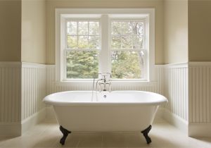 Can You Put A Clawfoot Tub In A Small Bathroom Acrylic Vs Cast Iron Clawfoot Bathtubs