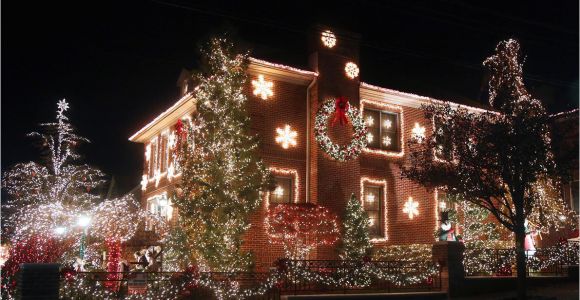 Christmas Light Displays Wichita Ks 2019 the Best Christmas Light Displays In Every State