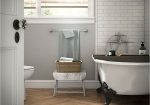 Clawfoot Tub for Small Bathroom Create A Spa Like Bathroom with soft Gray Walls A Clawfoot Tub