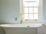 Clawfoot Tub for Small Bathroom How to Choose the Best Bathtub Fiberglass Vs Cast Iron