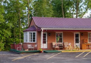 Colonial Bed and Breakfast Springfield Ohio Gap Trail and C O Bikabout