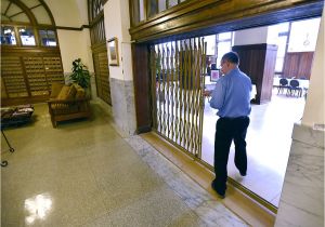 Commercial Roofing Contractors Billings Mt Family Lives In Renovates Historic Post Office Courthouse