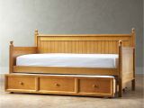 Daybed that Converts to A Queen Twin Size Contemporary Daybed with Roll Out Trundle Bed In Maple