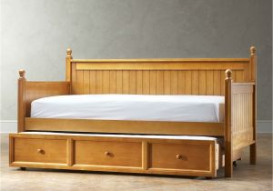 Daybed that Converts to A Queen Twin Size Contemporary Daybed with Roll Out Trundle Bed In Maple