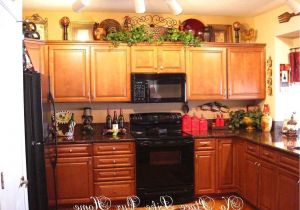 Decorating Above Kitchen Cabinets Tuscan Style Decorating Above Kitchen Cabinets Tuscan Style Deductour Com