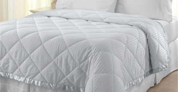 Difference Between Down and Down Alternative Comforter We Understand People with Allergies are Often Uncomfortable that S