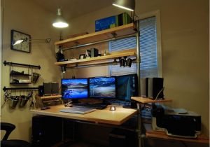 Diy Triple Monitor Stand Wood Hand Built Desk with Three Monitor Computer Setup Samsung for Gaming