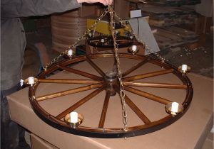 Diy Wagon Wheel Ceiling Fan Build Wagon Wheel Chandelier the Wooden Houses