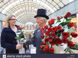 Florist In Aberdeen Nc Gives Away Stockfotos Gives Away Bilder Alamy