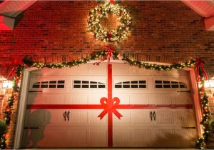 Garage Door Christmas Wrap 7 Awesome Tips to Decorate Your Garage Door for Christmas