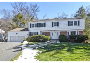 Garage Tag Sales Westchester Ny 4 Brad Ln White Plains Ny 10605 Mls 4712134 Redfin