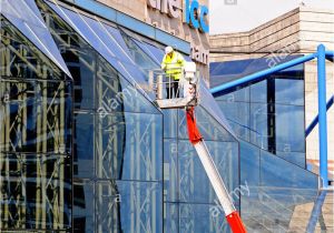 Gutter Cleaning Birmingham Al Window Cleaning Platform Stock Photos Window Cleaning Platform