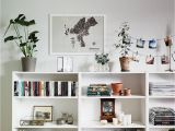 How to Decorate A Half Wall Ledge Pin Von A Elainea Auf Home Pinterest Bookshelves Home Decor