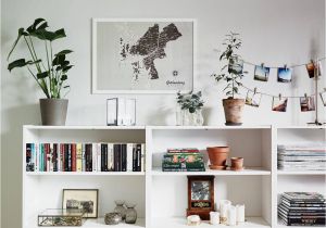 How to Decorate A Half Wall Ledge Pin Von A Elainea Auf Home Pinterest Bookshelves Home Decor