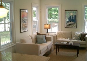 Kensington Green Benjamin Moore Benjamin Moore Ivory White 925 Paint Color for White Walls that