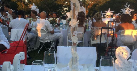 Le Diner En Blanc orlando Fl Diner En Blanc Table Setting En Blanc Pinterest Diner En Blanc