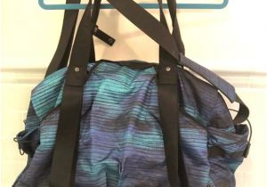 Lululemon Go Lightly Shoulder Bag Magnum 255 Best Posh Images On Pinterest